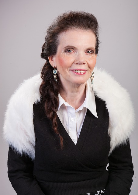 Dr. Sarah Mills