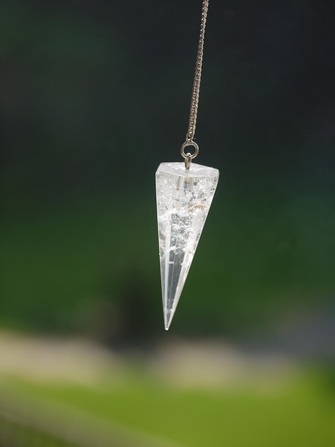 How to Use Crystals for Sleep (A Beginner's Ritual)