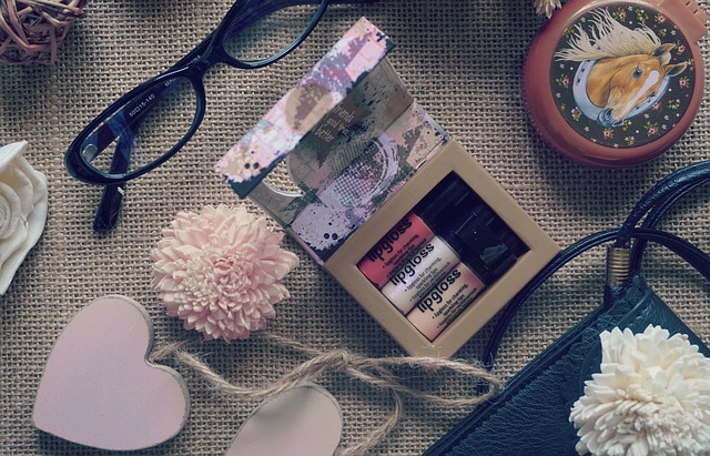 How to Buy Luxury Bags on the Secondhand Market Safely