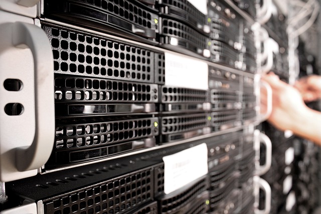 How to Migrate to a New Host Without Downtime